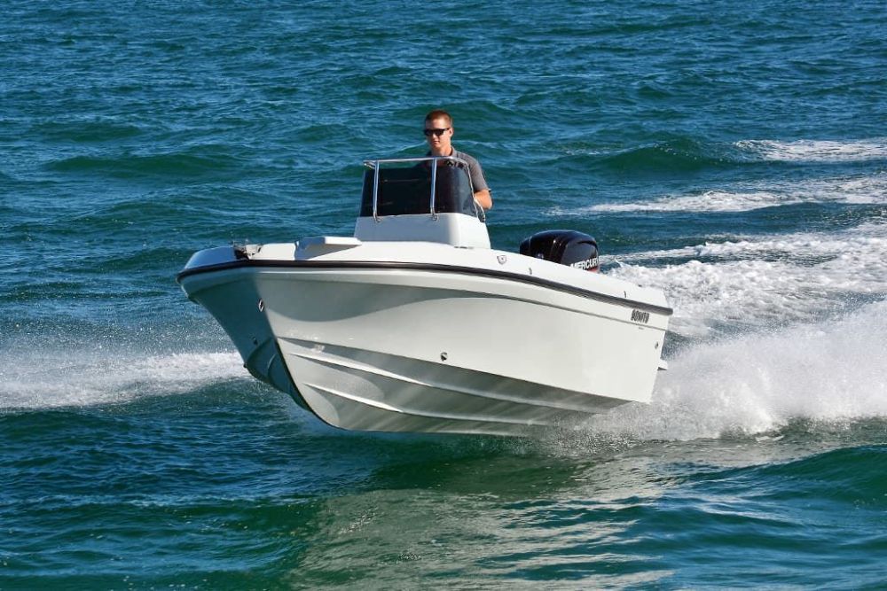 500 Centre Console & Tiller