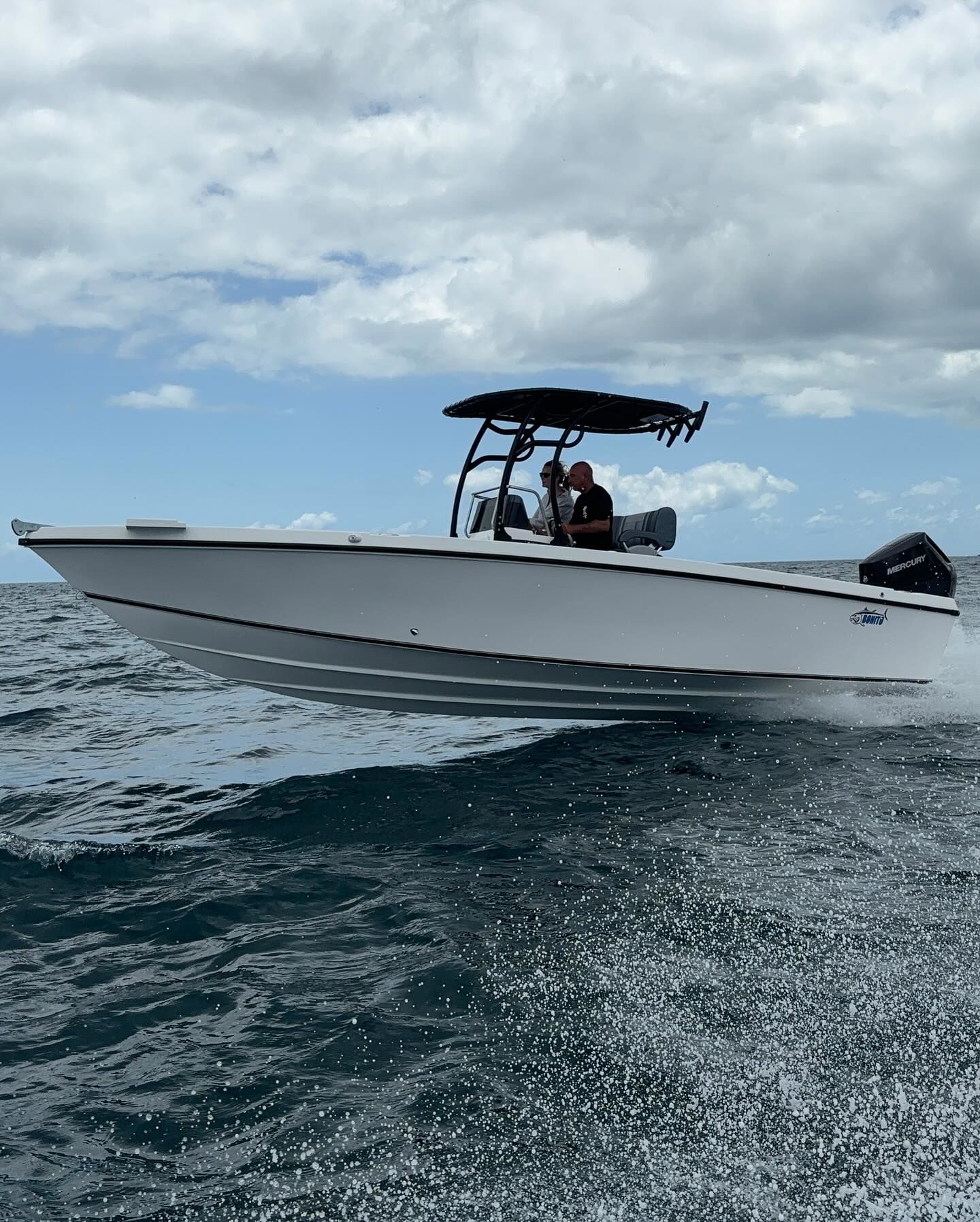 760 Centre Console